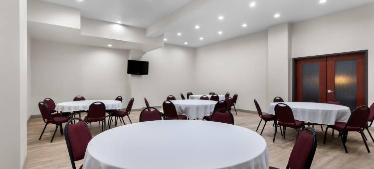 俄克拉何马城西南育空舒适套房酒店(Comfort Suites Yukon - SW Oklahoma City)图片