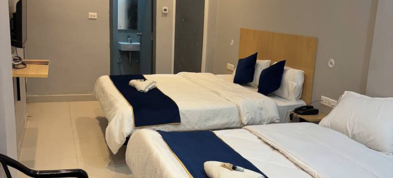 雷纳亚酒店(The Renaya Hotel)图片