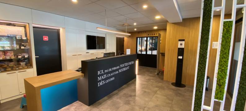 尼奥尔基里亚德酒店-法国门德地区(Kyriad Niort - Espace Mendes-France)图片