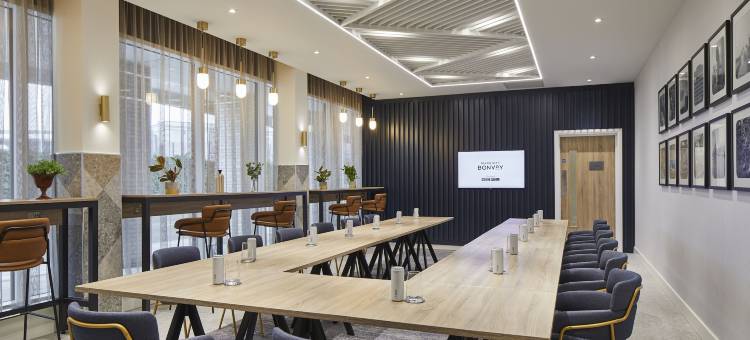 伦敦城市机场万怡酒店(Courtyard London City Airport)图片