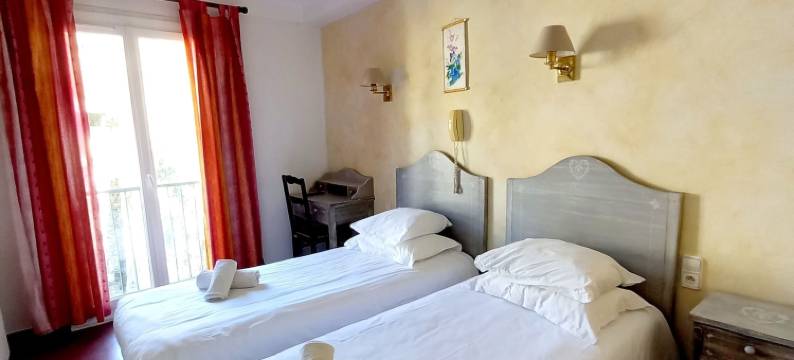 科斯特伯尔尼餐厅酒店(Fasthotel le Costabonne)图片