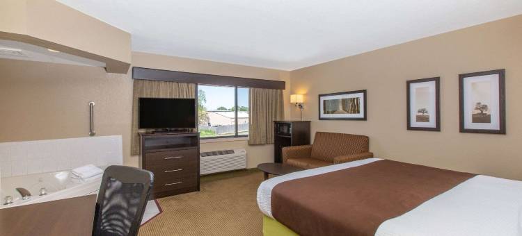 奥科博吉美吟温德姆酒店(AmericInn by Wyndham Okoboji)图片