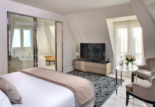 La Villa Haussmann Over view