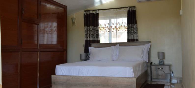 河滨度假屋酒店(Riverside Holiday Home)图片