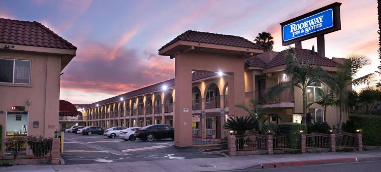 罗德威套房酒店(Rodeway Inn & Suites)图片