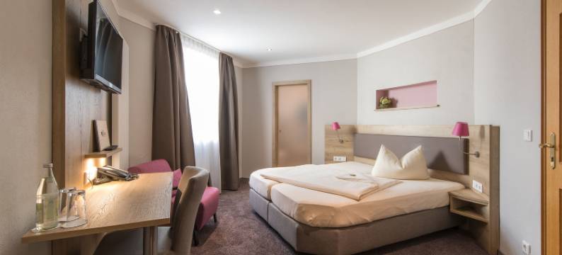 鲍尔加尼酒店(Hotel Bauer Garni)图片