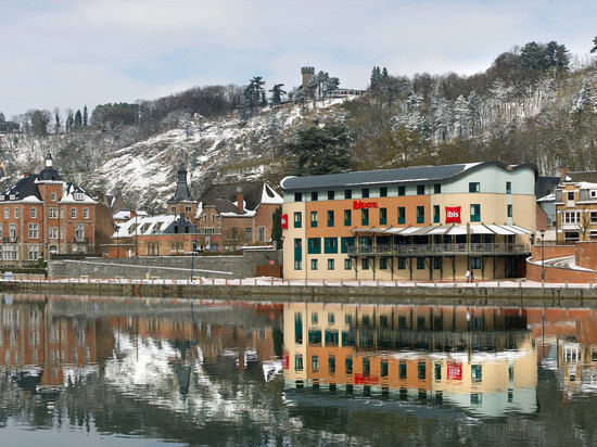 宜必思迪南中心酒店