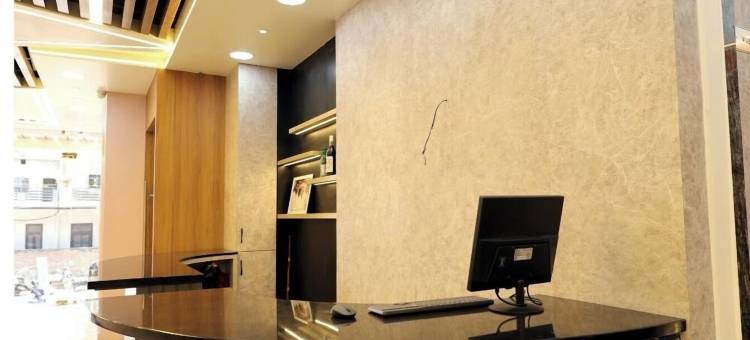 RGS Crystal酒店(Hotel RGS Crystal)图片