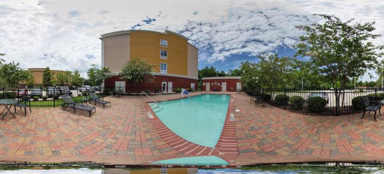 德纳姆斯普林斯舒适套房酒店(Comfort Suites Denham Springs)图片