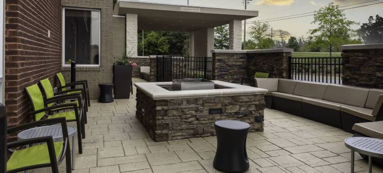 亚特兰大苏瓦尼约翰溪万豪SpringHill Suites酒店(SpringHill Suites Suwanee Johns Creek)图片