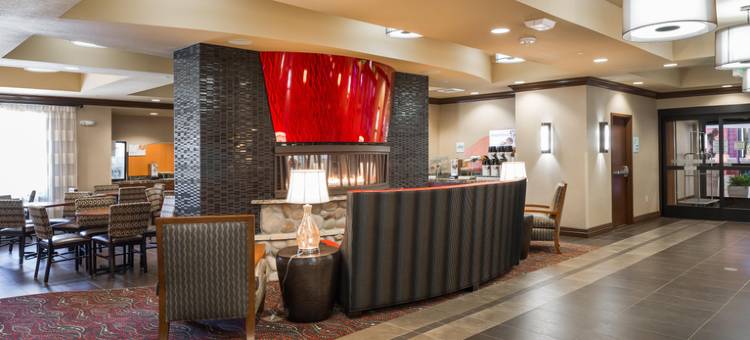 Holiday Inn Express 克拉马斯(Holiday Inn Express Klamath - Redwood Ntl PK Area)图片
