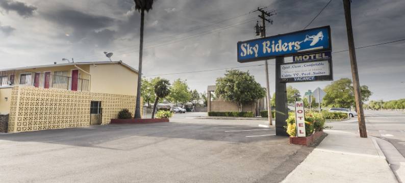 天空骑士汽车旅馆(Sky Riders Motel)图片
