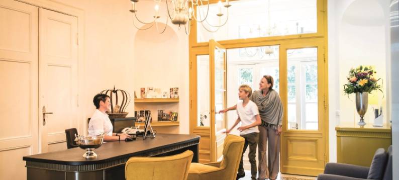 卡兹公园城堡饭店(Schloss Kaarz Mit Park)图片