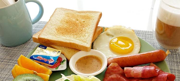 小猪爱吃地瓜叶图片