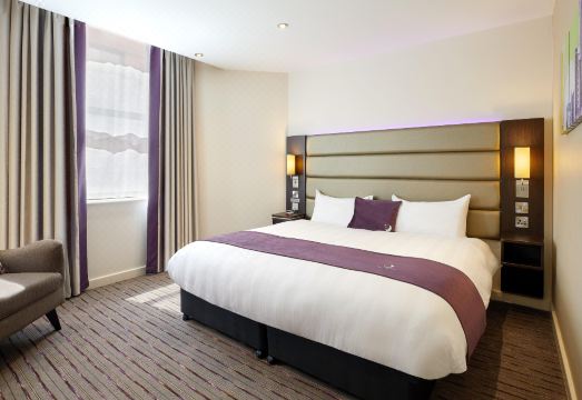 Premier Inn Gatwick Crawley (Goff's Park)Hotel Overview