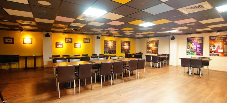 台南剑桥南商教师会馆图片