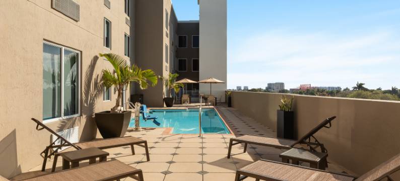 智选假日套房酒店劳德代尔堡机场南(Holiday Inn Express & Suites FORT LAUDERDALE AIRPORT SOUTH by IHG)图片