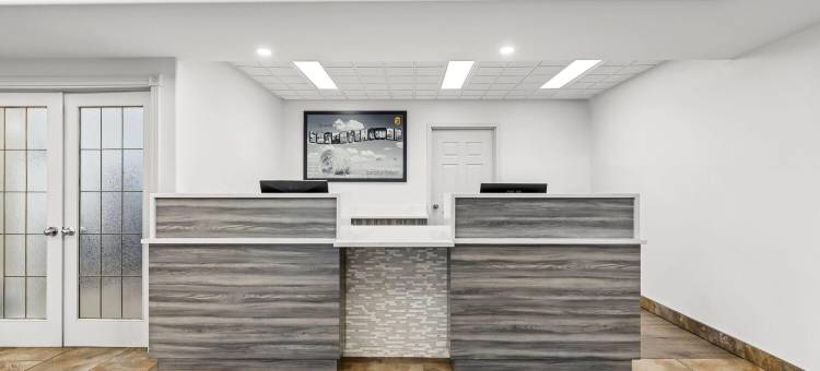 萨斯卡通近萨斯卡通机场速8酒店(Super 8 by Wyndham Saskatoon Near Saskatoon Airport)图片