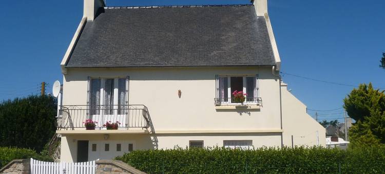 House in Treompan near Sandy Beach图片