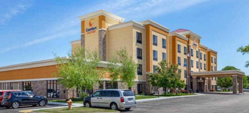 奥什科什舒适套房酒店(Comfort Suites)图片