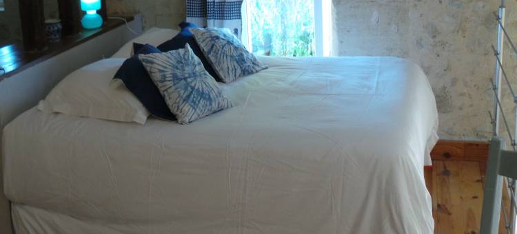 Cottage in Aquitaine with Bubble Bath图片