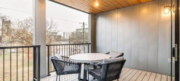 AvantStay的The Grove – 时尚团体住宿，带私人浴室(The Grove by AvantStay Stylish Group Stay with Private Bathrooms)图片