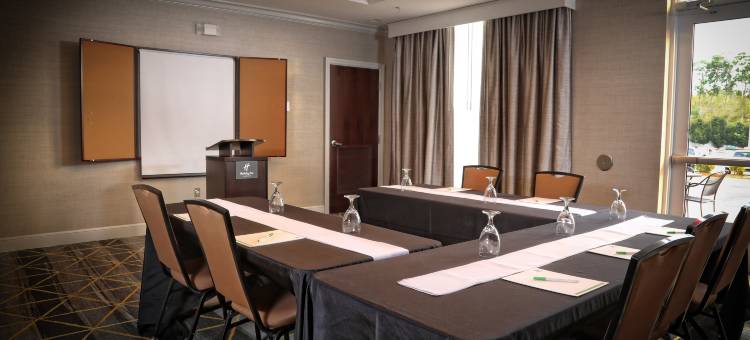 Holiday Inn 斯泰茨伯勒的大学区(Holiday Inn STATESBORO-UNIVERSITY AREA by IHG)图片