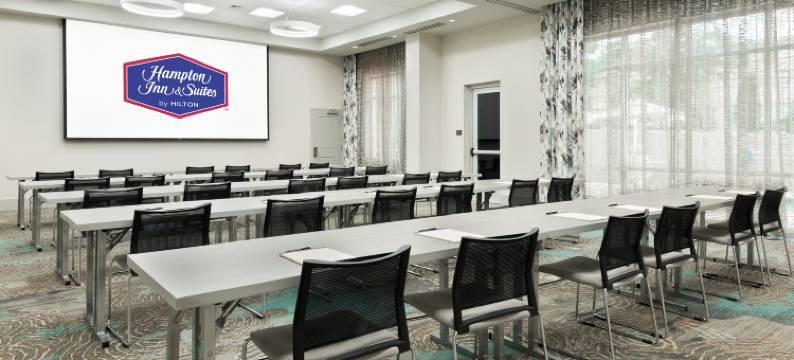 亚特兰大巴克海特广场希尔顿欢朋套房酒店(Hampton Inn & Suites Atlanta Buckhead Place)图片