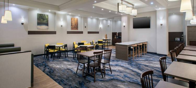 奥尔巴尼市中心费尔菲尔德客房及套房(Fairfield Inn & Suites Albany Downtown)图片