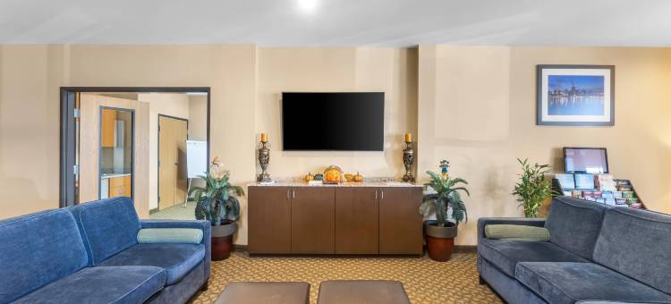 塞克斯顿I-55舒适套房酒店(Comfort Inn & Suites Sikeston I-55)图片