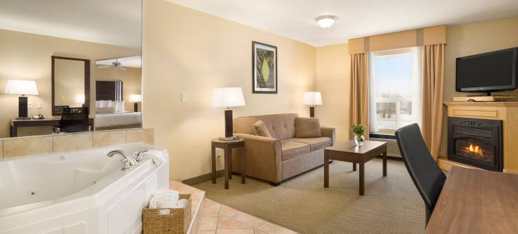 黄金市华美达酒店(Ramada Limited Golden)图片