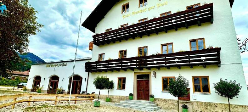 Zur Post Bergen by Rikas Hotels图片