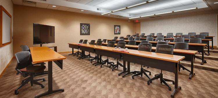 因塔内与高地俱乐部贝斯特韦斯特优质酒店(Best Western Plus InnTowner Madison)图片