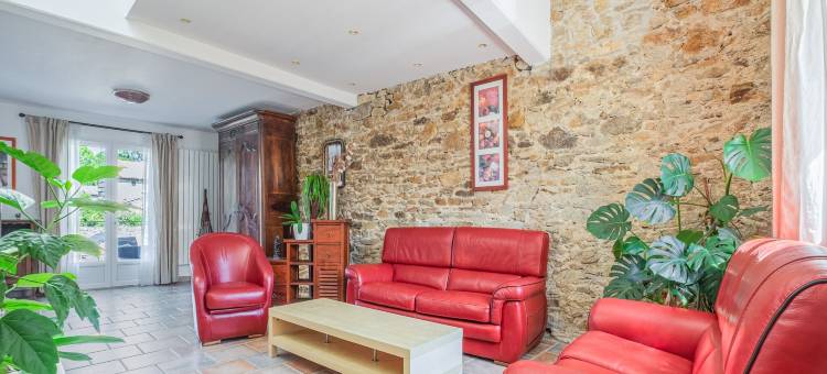 Retreat in Saint Denis图片
