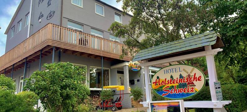 荷尔斯泰因瑞士酒店(Hotel Holsteinische Schweiz am Dieksee)图片