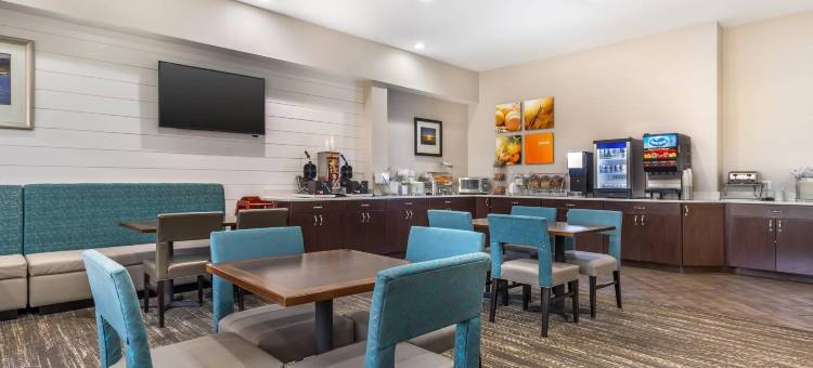 钦科蒂格岛海湾舒适套房度假村(Comfort Suites Chincoteague Island Bayfront Resort)图片