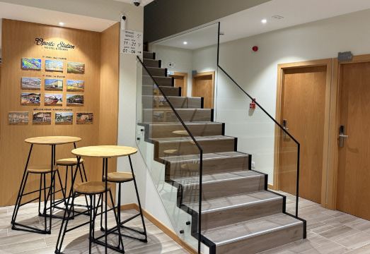 Oporto Station Hostel & Rooms Hotel Overview