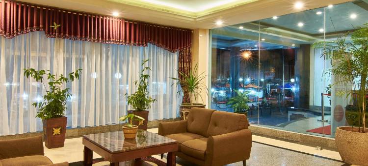 巴东洛基广场酒店(Rocky Plaza Hotel Padang)图片