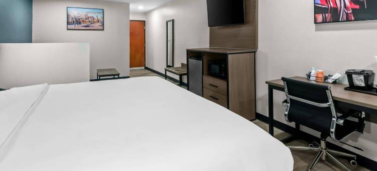 沃思堡北-霍尔特姆城品质酒店及套房(Quality Inn & Suites Fort Worth North - Haltom City)图片