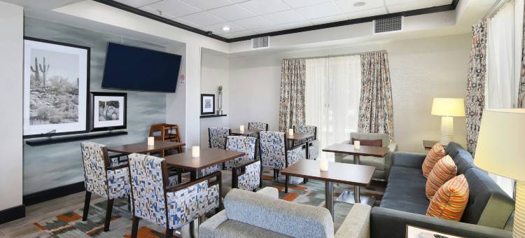 希尔顿欢朋酒店-谢拉维斯塔(Hampton Inn Sierra Vista)图片