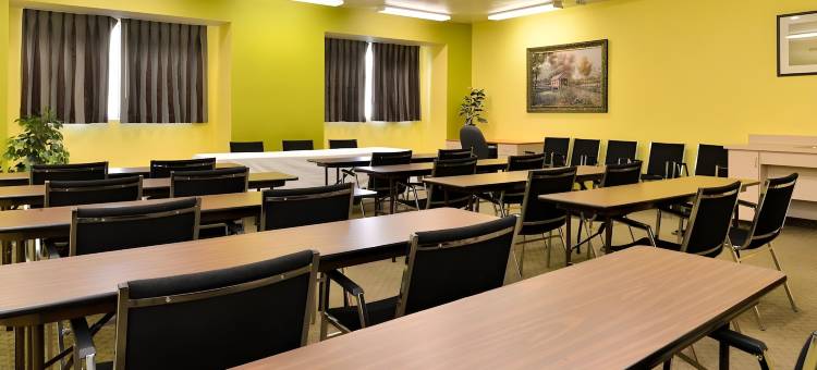 沃思堡北-霍尔特姆城品质酒店及套房(Quality Inn & Suites Fort Worth North - Haltom City)图片