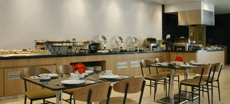 费斯塔蒙特雷拉费酒店(Fiesta Inn Monterrey la Fe)图片