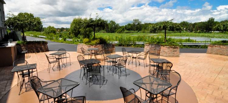 智选假日套房酒店港口克林顿卡托巴岛(Holiday Inn Express & Suites Port Clinton-Catawba Island)图片