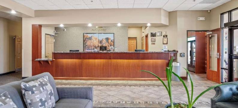 璀蔓臻选温德姆, 艾利维申旅馆及套房(Elevation Inn & Suites, Trademark Collection by Wyndham)图片