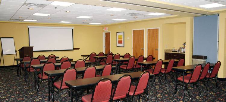 希尔顿欢朋套房酒店-路易斯维尔东(Hampton Inn & Suites Louisville East)图片