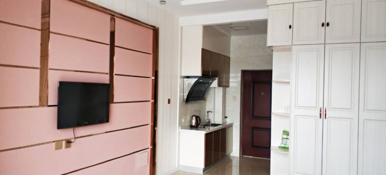 昌黎红月短租公寓(燕山路分店)图片