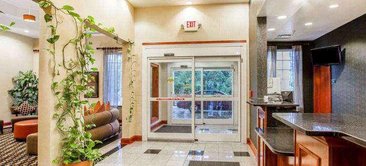 格林维尔I-65凯艺套房酒店(Quality Inn & Suites Greenville I-65)图片