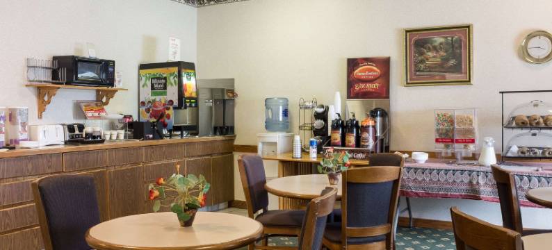 瓦佩顿罗德威酒店(Rodeway Inn)图片