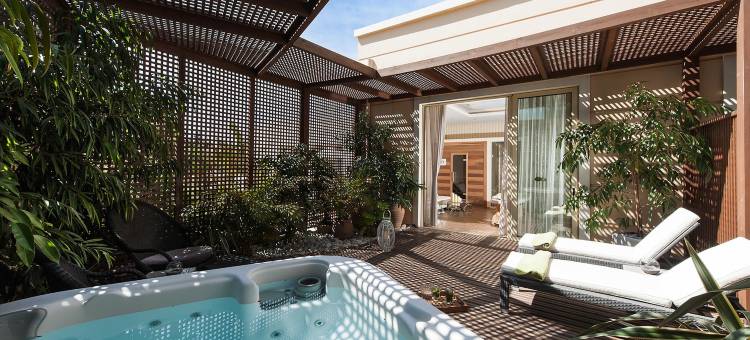 派洛特滨海度假酒店(Pilot Beach Resort)图片