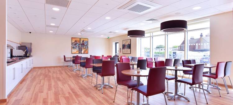 Travelodge Swindon West图片